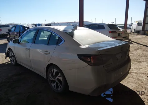 2021 Subaru Legacy Premium z USA, uszkodzony, nr VIN 4S3BWAF65M3019639